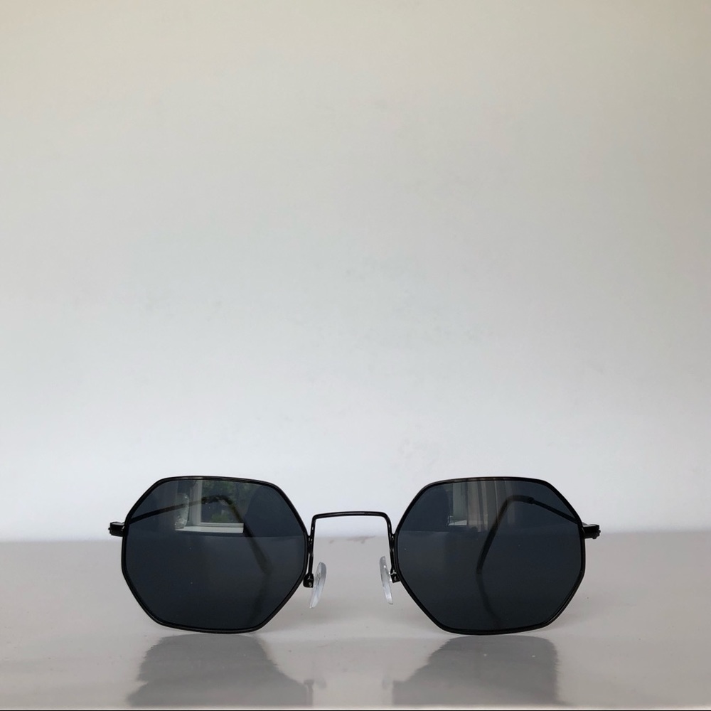 Wired Frame Hexagon Unisex Sunglasses